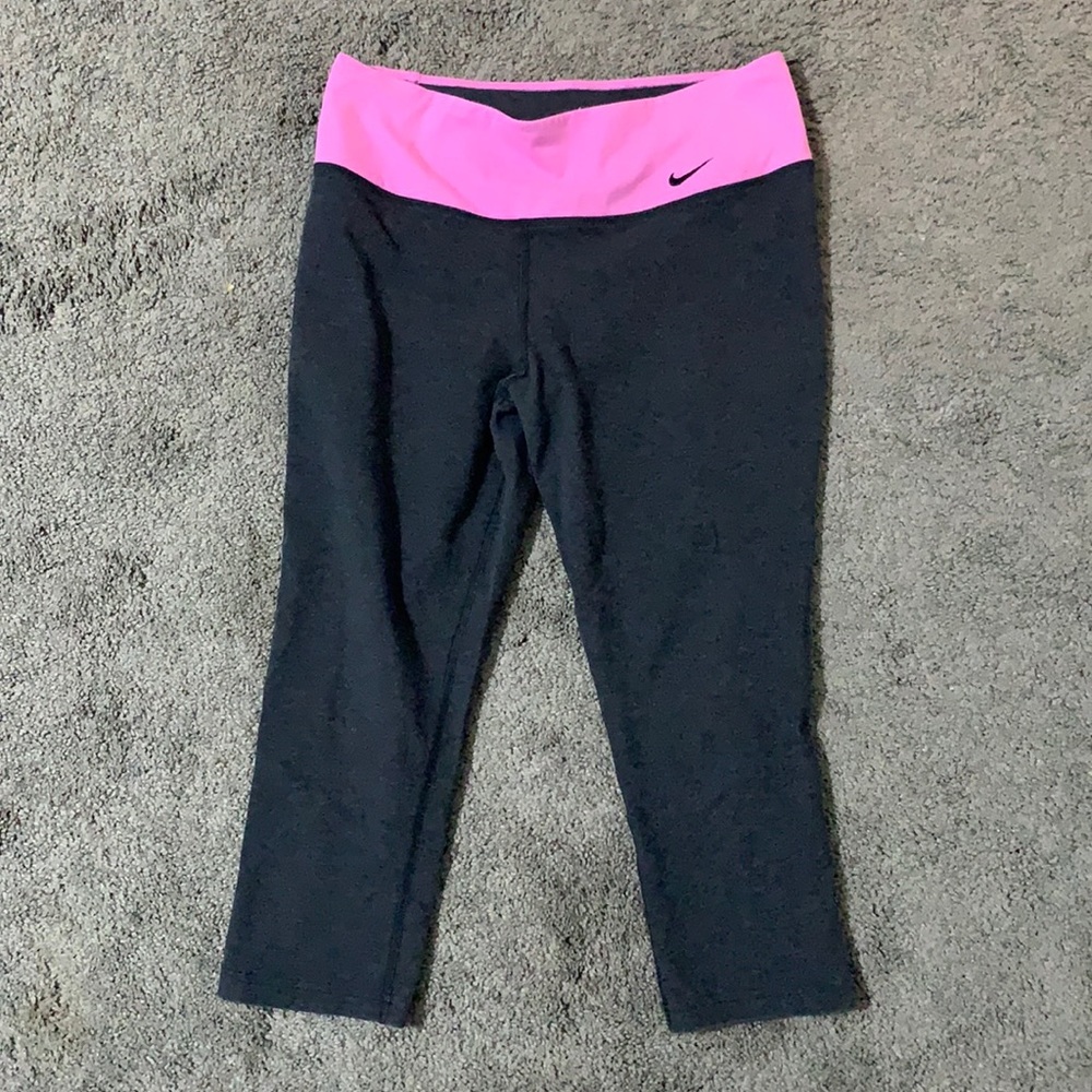 NIke Dry-Fit Capri leggings